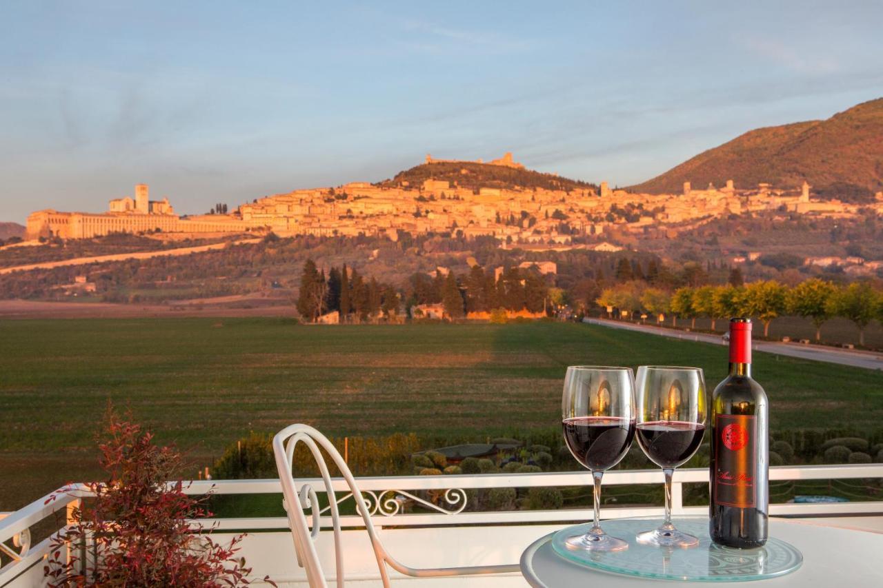 לינה וארוחת בוקר Unica Assisi Agri-Charming House מראה חיצוני תמונה