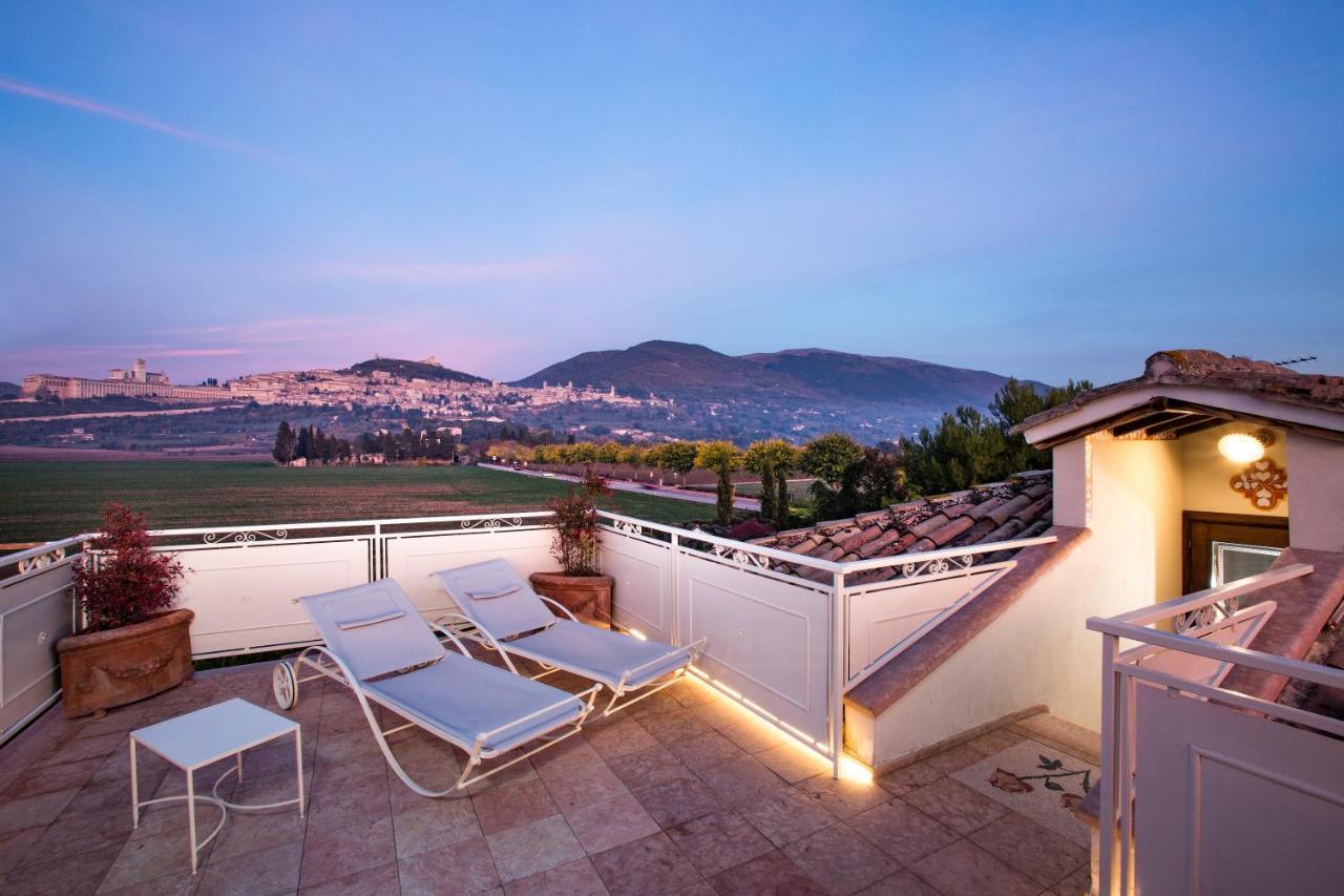 לינה וארוחת בוקר Unica Assisi Agri-Charming House מראה חיצוני תמונה