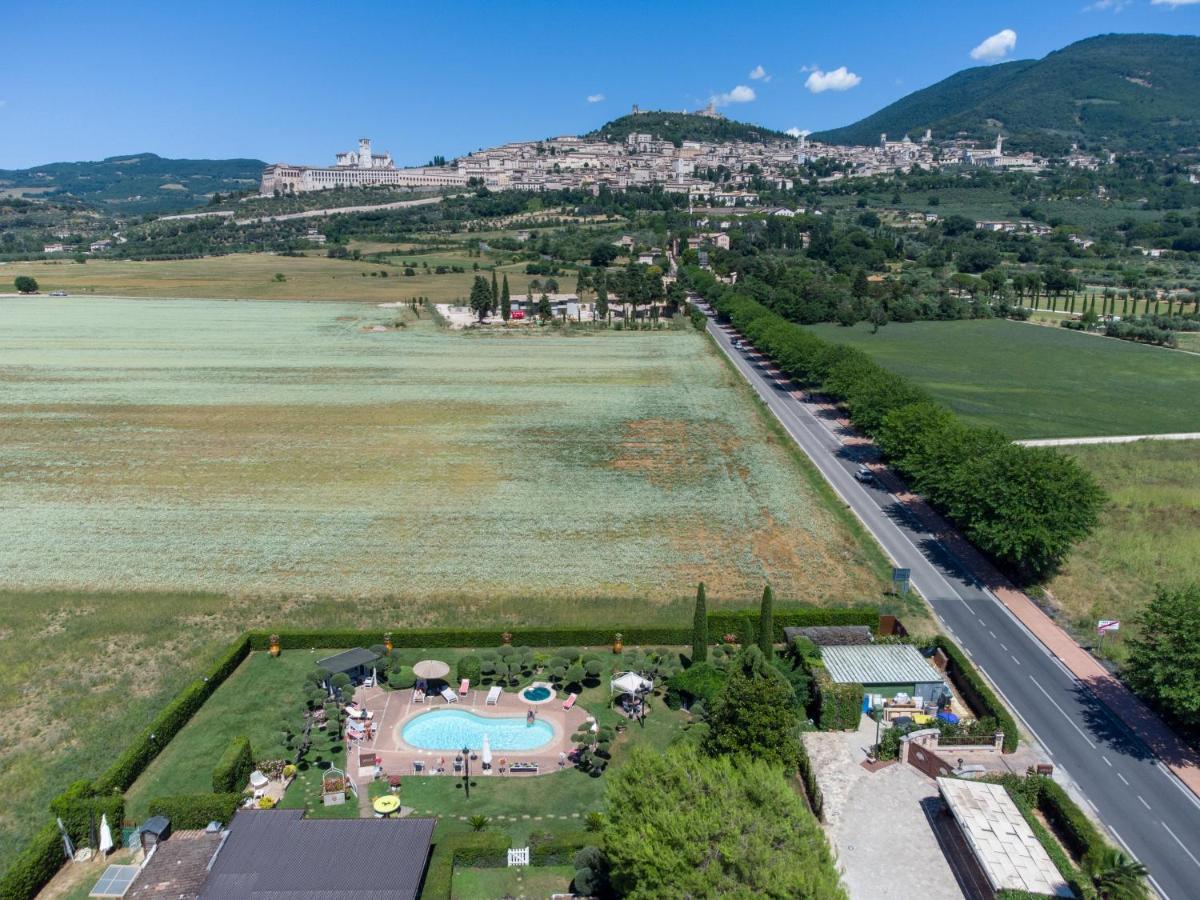 לינה וארוחת בוקר Unica Assisi Agri-Charming House מראה חיצוני תמונה