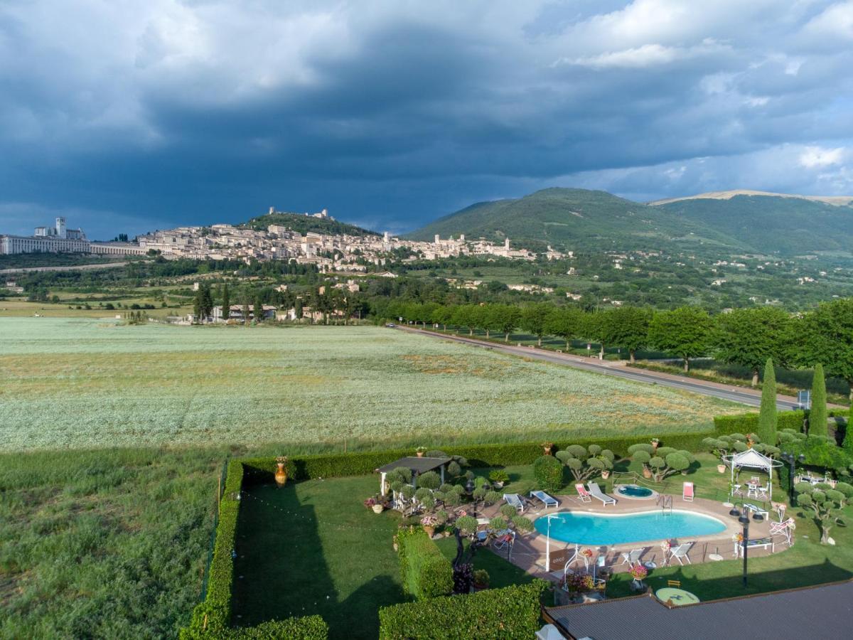 לינה וארוחת בוקר Unica Assisi Agri-Charming House מראה חיצוני תמונה