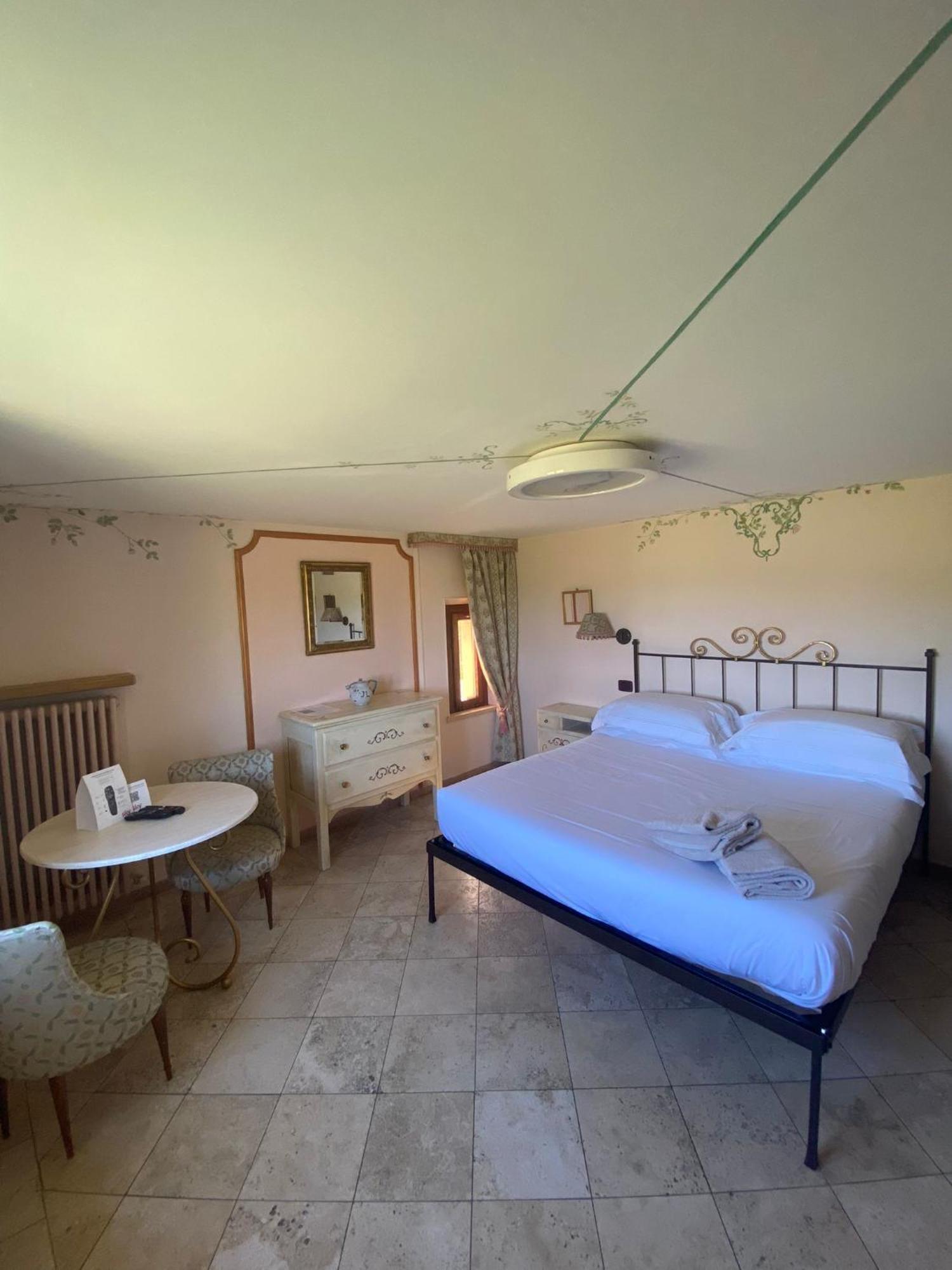 לינה וארוחת בוקר Unica Assisi Agri-Charming House מראה חיצוני תמונה